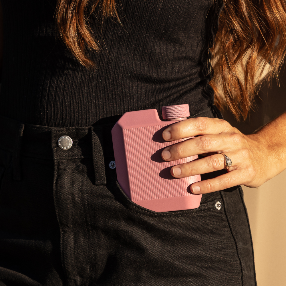 cool-flask-s8 28daceaaeae4--PDP-1-Desert-Rose-Flask.png