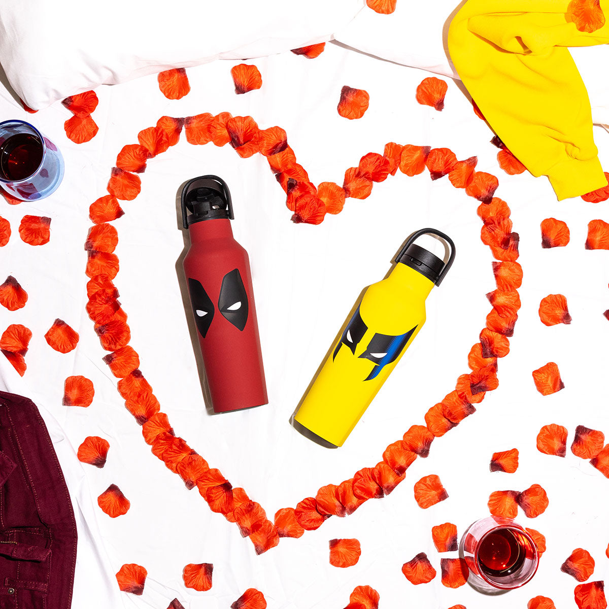 deadpool-and-wolverine-drinkware-j3 a7afce7e71cf--DeadpoolWolverine-PDPLifestyle2.jpg